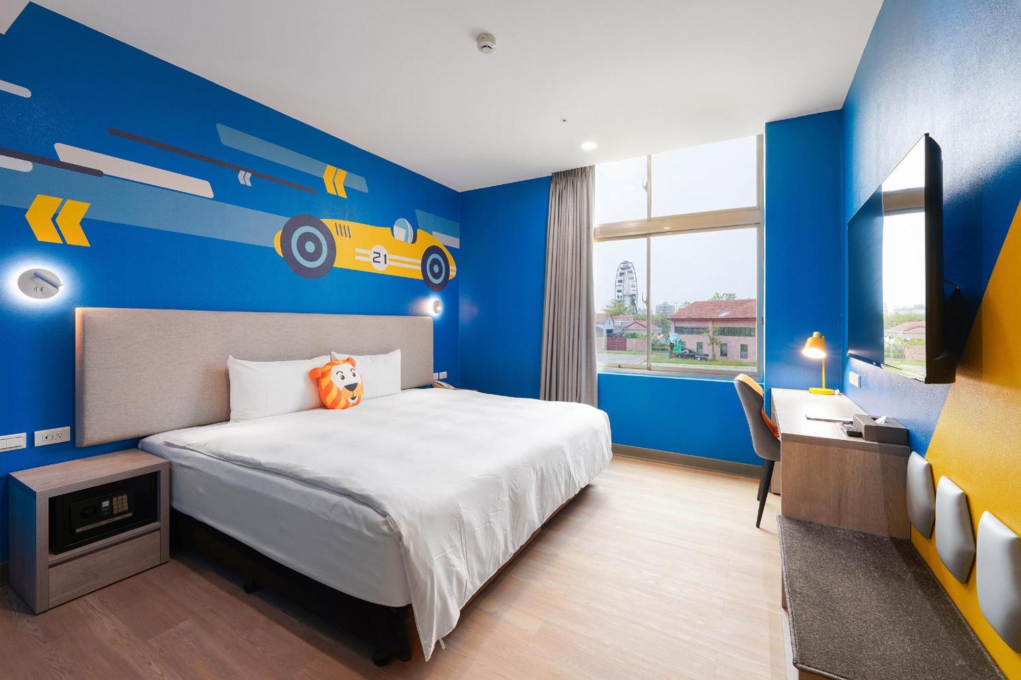 Holiday Garden Hotel Skm Park Kaohsiung Bagian luar foto