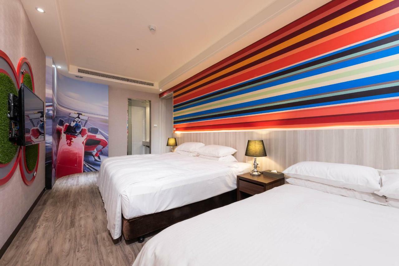 Holiday Garden Hotel Skm Park Kaohsiung Bagian luar foto